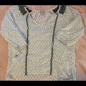 WHITE AND BLACK J-CREW SHIRT 🤍🖤